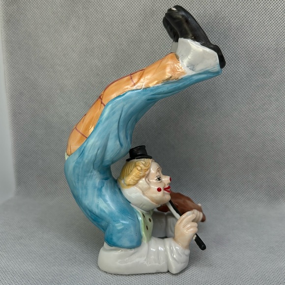 Ardalt Vintage Porcelain Clown Upside down Plays Violin Ceramic Figure 5.8” - Picture 4 of 7